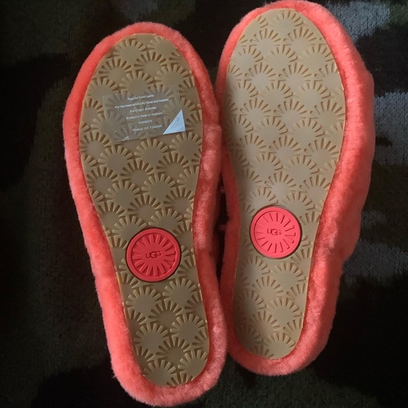 Yeah slippers - Picture 3 of 3